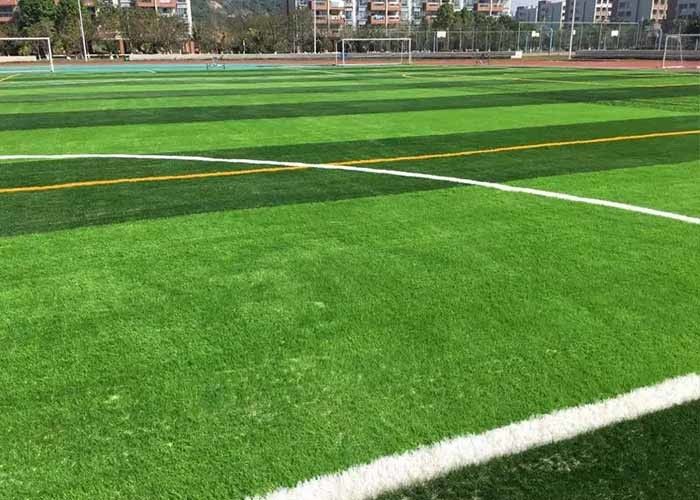 Great Weather Adaptability Outdoor Artificial Turf With Anti Color Fading